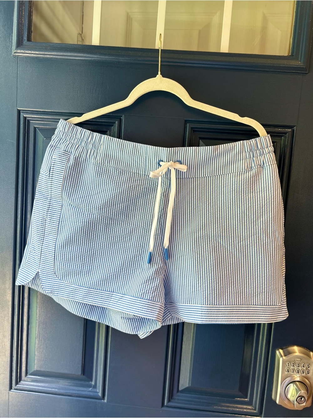 Vineyard Vines Blue & White Seersucker Drawstring Performance Women’s Shorts